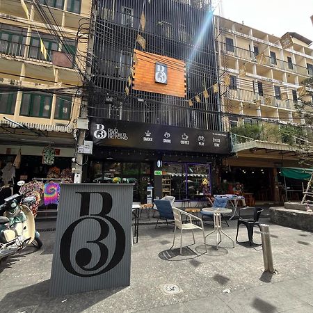 Bud Brew Beyond Dispensary And Hotel Банкок Екстериор снимка