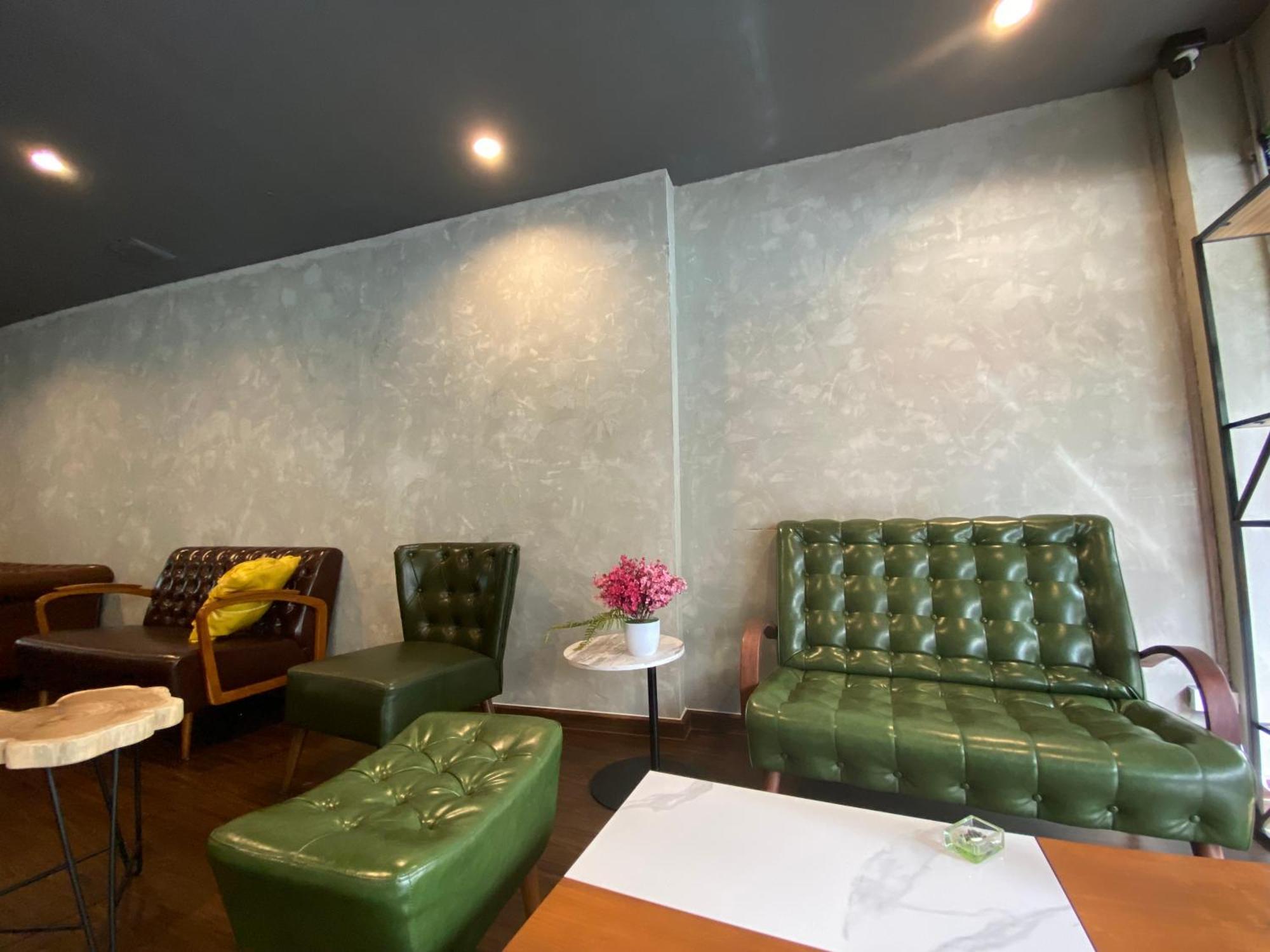 Bud Brew Beyond Dispensary And Hotel Банкок Екстериор снимка